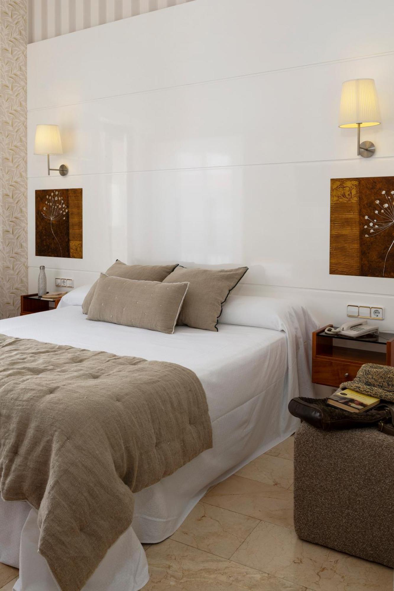 Hotel Porto Cristo 4*