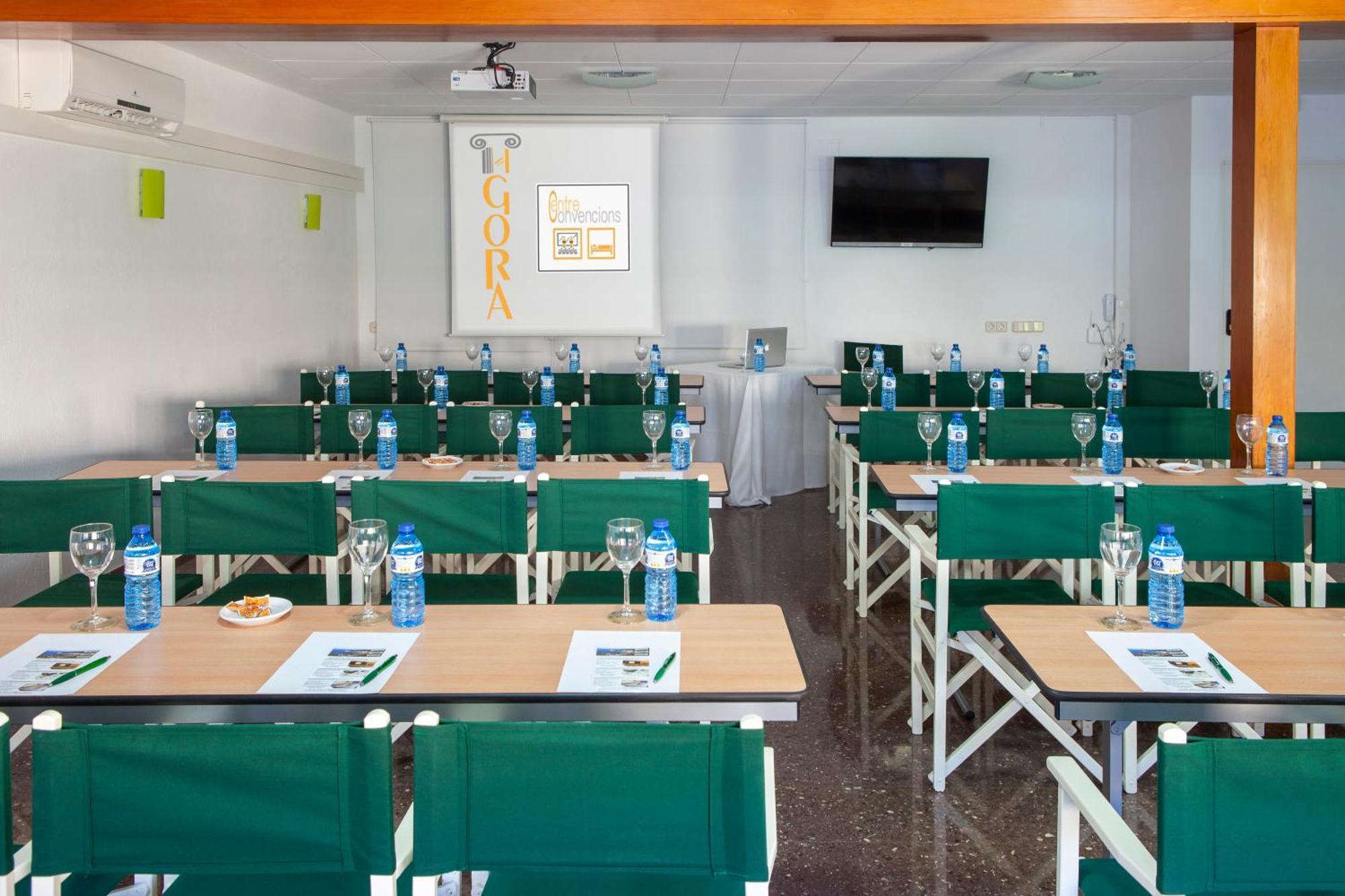 Hotel Porto Cristo 4*